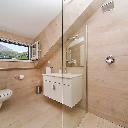 Stella Adriatica 4* سلانو